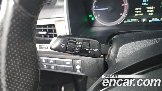 KG Mobility Rexton 2018 — photo 20