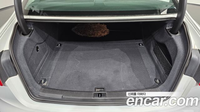 Audi A6 2013 — photo 17