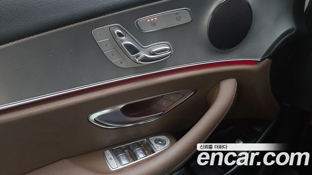Mercedes-Benz E-Class 2018 — photo 22