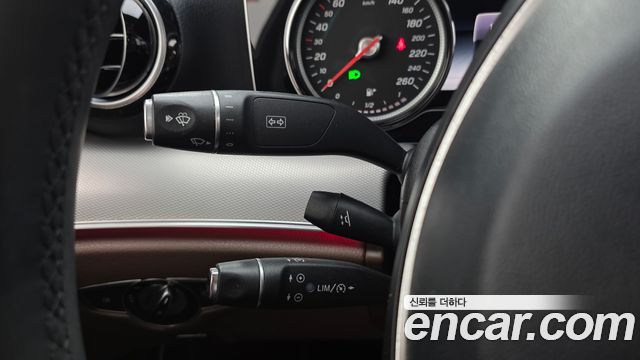 Mercedes-Benz E-Class 2018 — photo 25