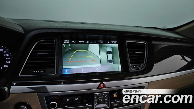 Genesis G80 2017 — photo 14