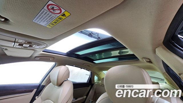 Genesis G80 2017 — photo 16