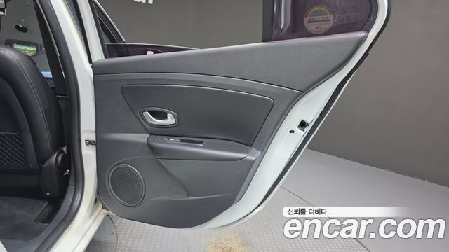 Renault Korea SM3 2015 — photo 15