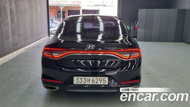 Hyundai Grandeur 2018 — photo 2