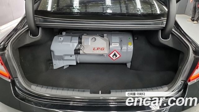 Hyundai Grandeur 2018 — photo 18