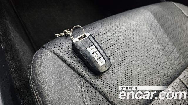 KG Mobility KORANDO 2018 — photo 28