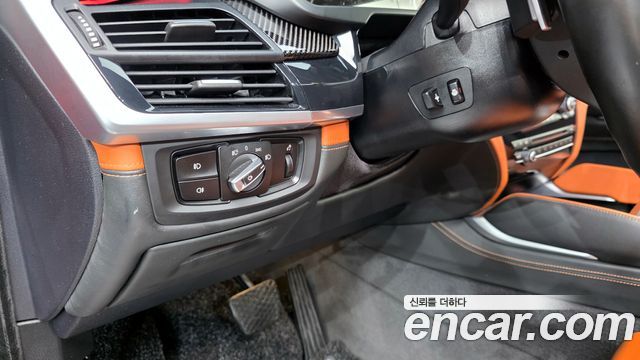 BMW X6M 2019 — photo 16