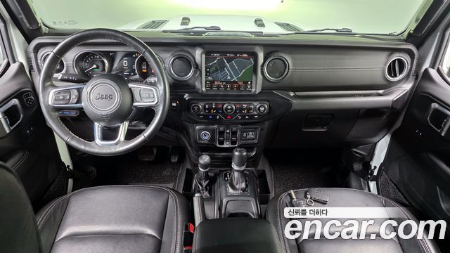 Jeep Wrangler 2022 — photo 10