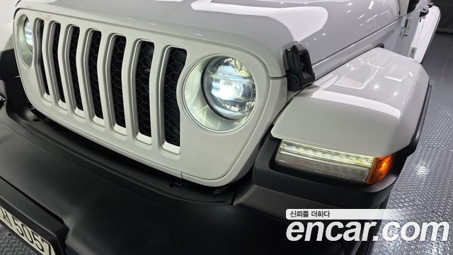 Jeep Wrangler 2022 — photo 8