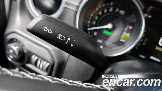 Jeep Wrangler 2022 — photo 29