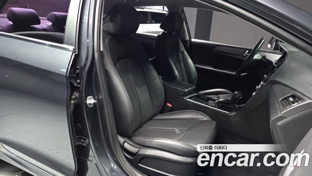 Hyundai Sonata 2019 — photo 16