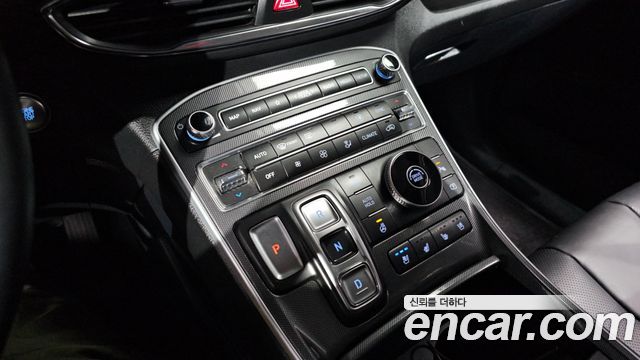 Hyundai Santafe 2022 — photo 9