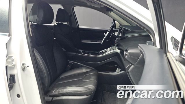 Hyundai Santafe 2022 — photo 11