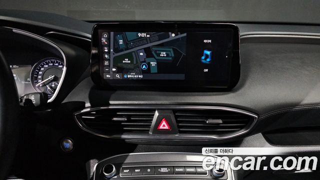 Hyundai Santafe 2022 — photo 15