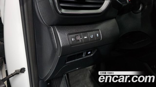 Hyundai Santafe 2022 — photo 18