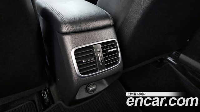 Kia K5 2020 — photo 24