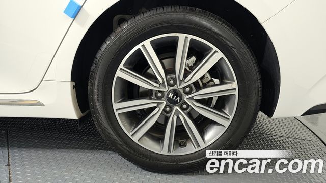 Kia K5 2020 — photo 7