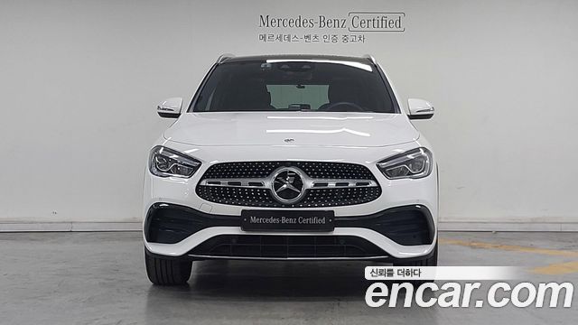 Mercedes-Benz GLA-Class 2023 — photo 3