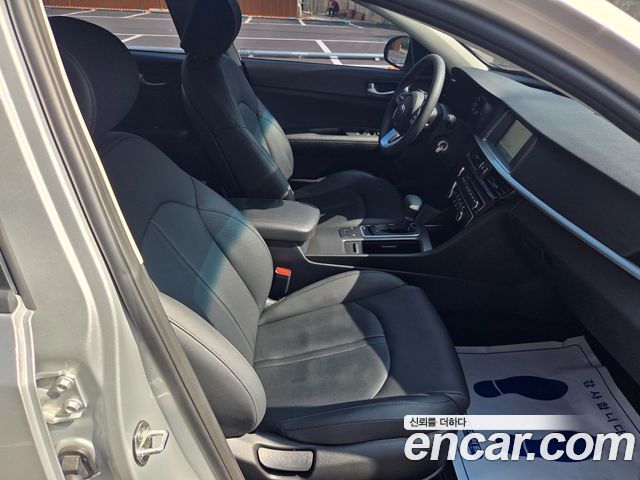 Kia K5 2019 — photo 17