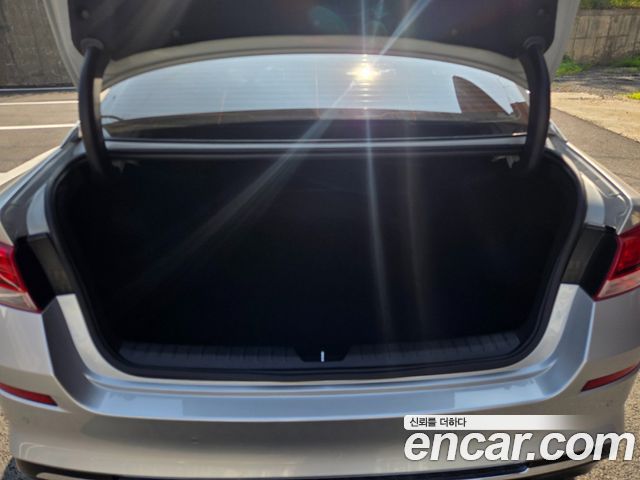 Kia K5 2019 — photo 19