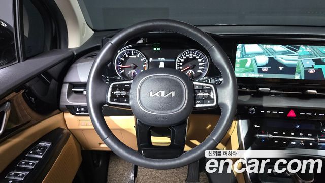 Kia Canival 2023 — photo 13