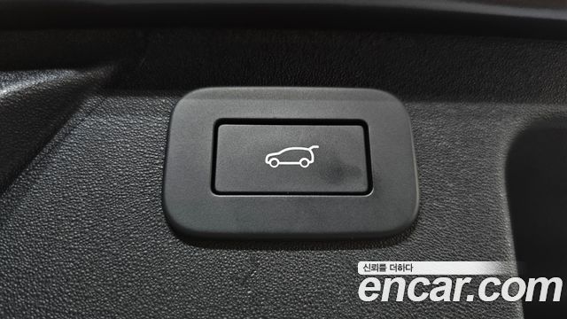 Land Rover Discovery Sport 2025 — photo 24