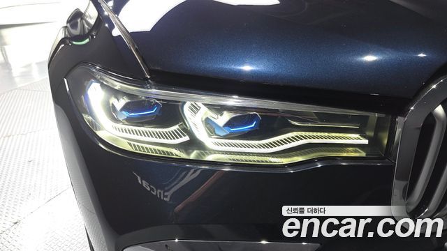 BMW X7 2021 — photo 8