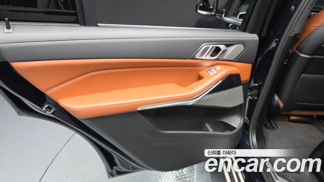 BMW X7 2021 — photo 15