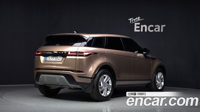 Land Rover Range Rover Evoque 2025 — photo 2