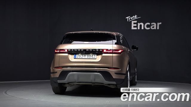 Land Rover Range Rover Evoque 2025 — photo 4