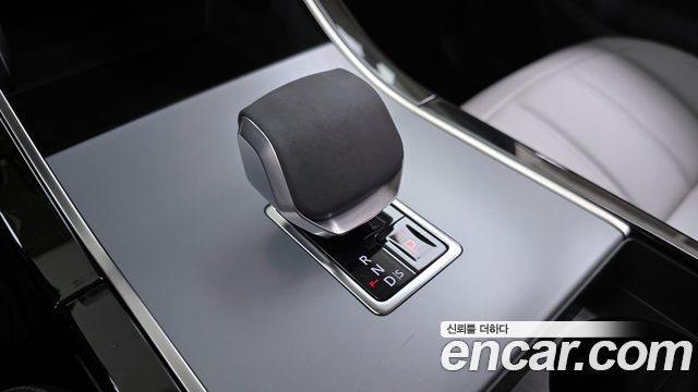 Land Rover Range Rover Evoque 2025 — photo 12