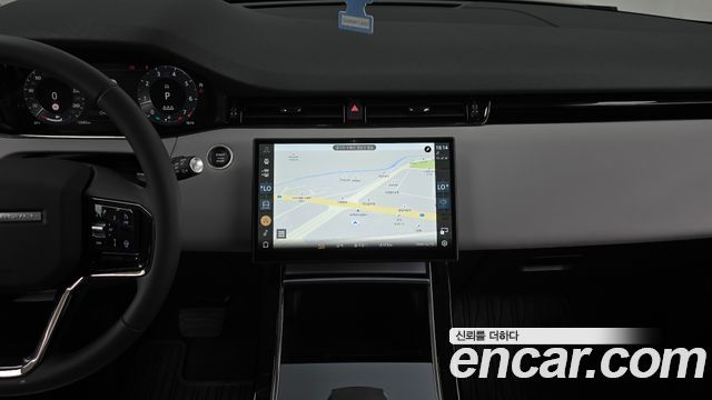 Land Rover Range Rover Evoque 2025 — photo 18