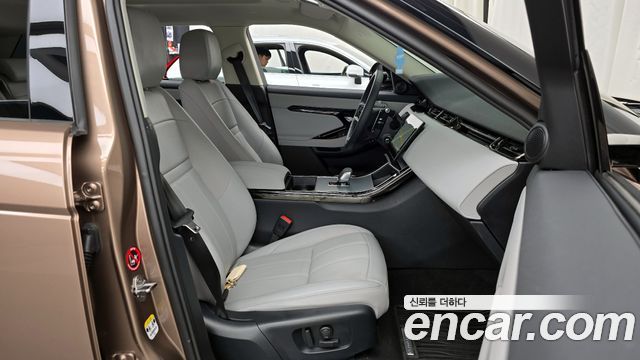 Land Rover Range Rover Evoque 2025 — photo 16