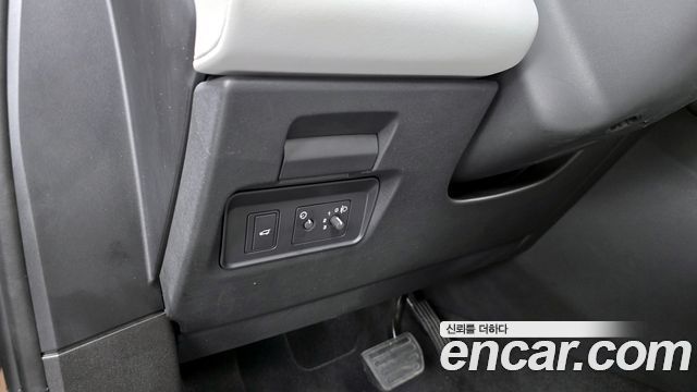 Land Rover Range Rover Evoque 2025 — photo 27