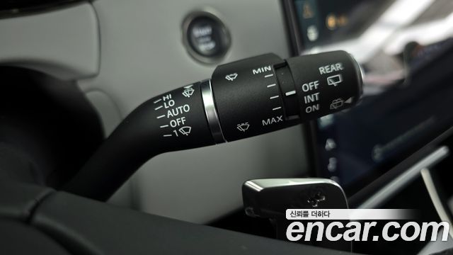 Land Rover Range Rover Evoque 2025 — photo 28