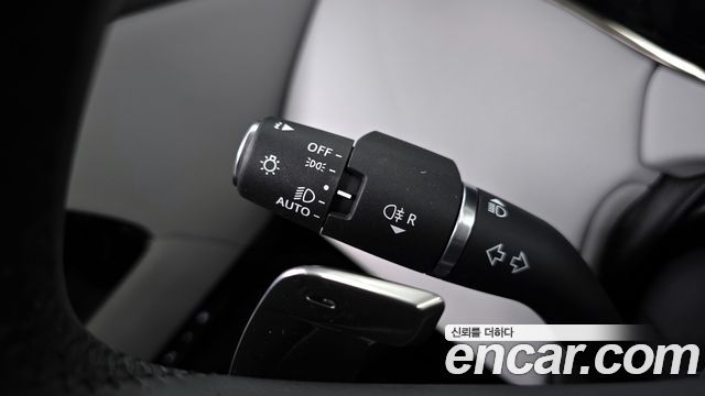 Land Rover Range Rover Evoque 2025 — photo 30