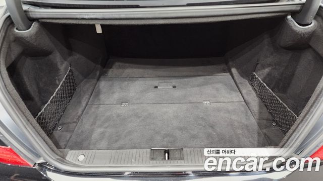 Mercedes-Benz S-Class 2009 — photo 17