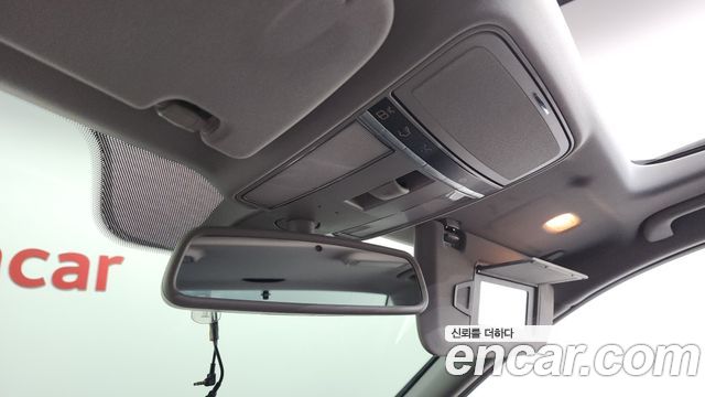 Mercedes-Benz S-Class 2009 — photo 19