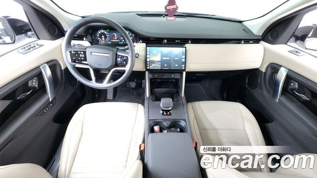 Land Rover Discovery Sport 2025 — photo 10