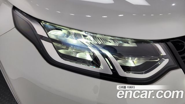 Land Rover Discovery Sport 2025 — photo 8