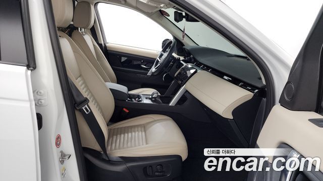 Land Rover Discovery Sport 2025 — photo 16