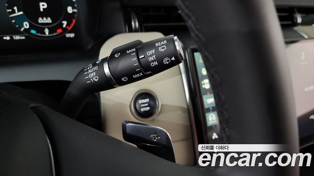 Land Rover Discovery Sport 2025 — photo 27