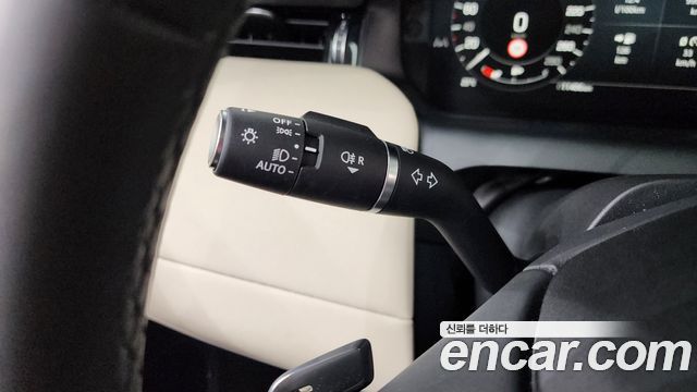Land Rover Discovery Sport 2025 — photo 29