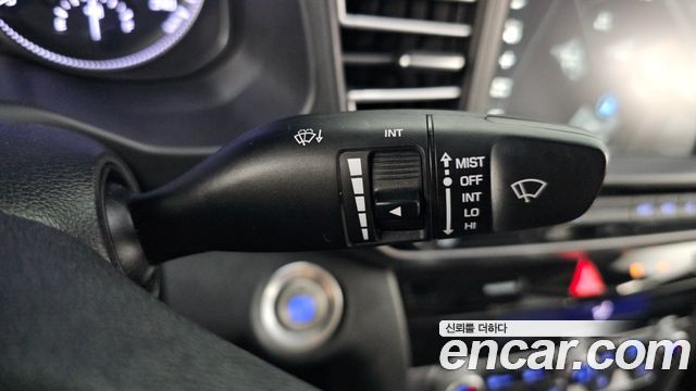 Hyundai AVANTE 2019 — photo 27