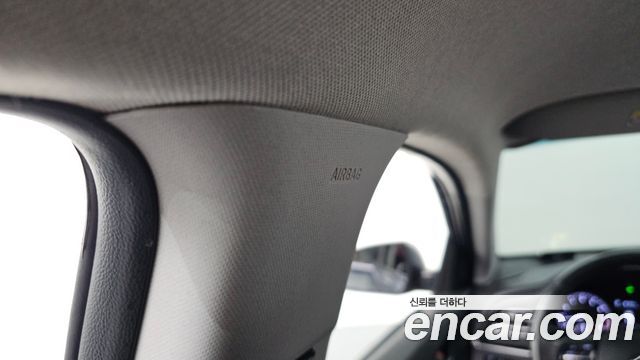 Hyundai AVANTE 2019 — photo 30