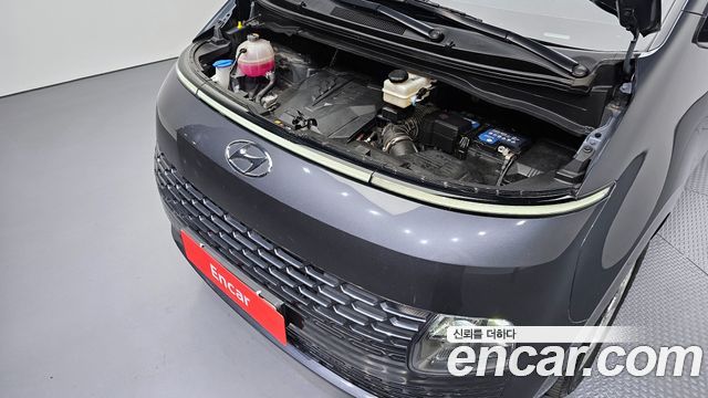 Hyundai Staria 2023 — photo 6