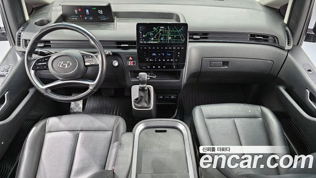 Hyundai Staria 2023 — photo 10