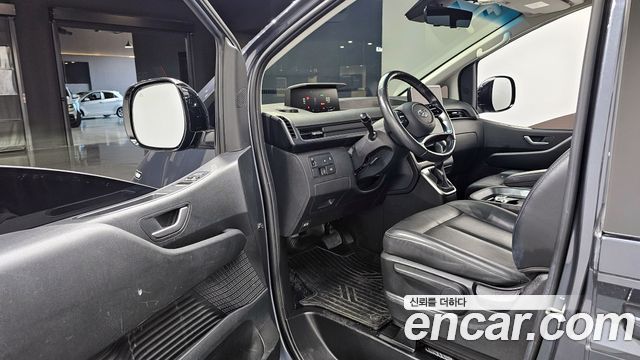 Hyundai Staria 2023 — photo 13