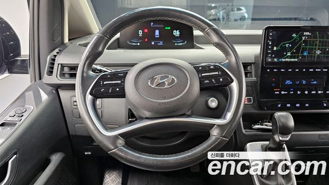 Hyundai Staria 2023 — photo 19