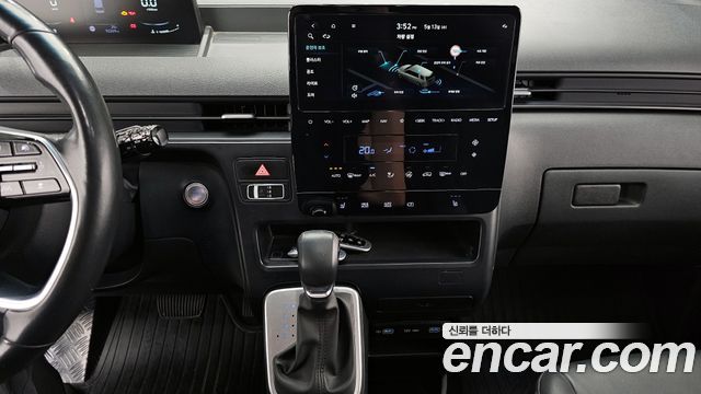 Hyundai Staria 2023 — photo 20